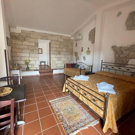 Agriturismo Masseria Saittole Carpignano Salentino Kültér fotó