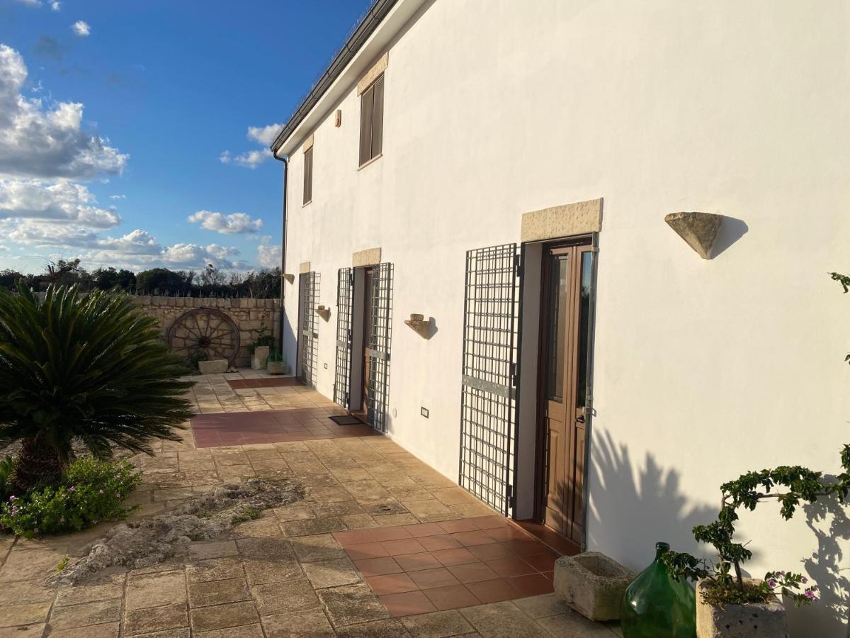 Agriturismo Masseria Saittole Carpignano Salentino Kültér fotó