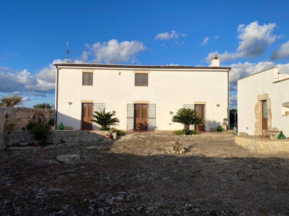 Agriturismo Masseria Saittole Carpignano Salentino Kültér fotó