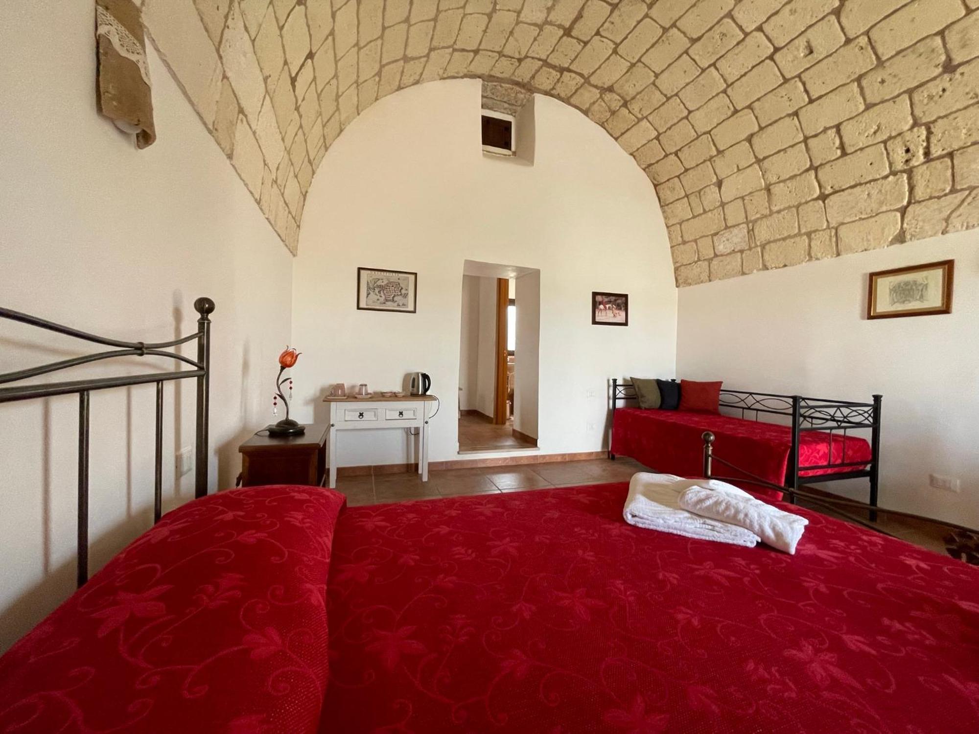 Agriturismo Masseria Saittole Carpignano Salentino Kültér fotó
